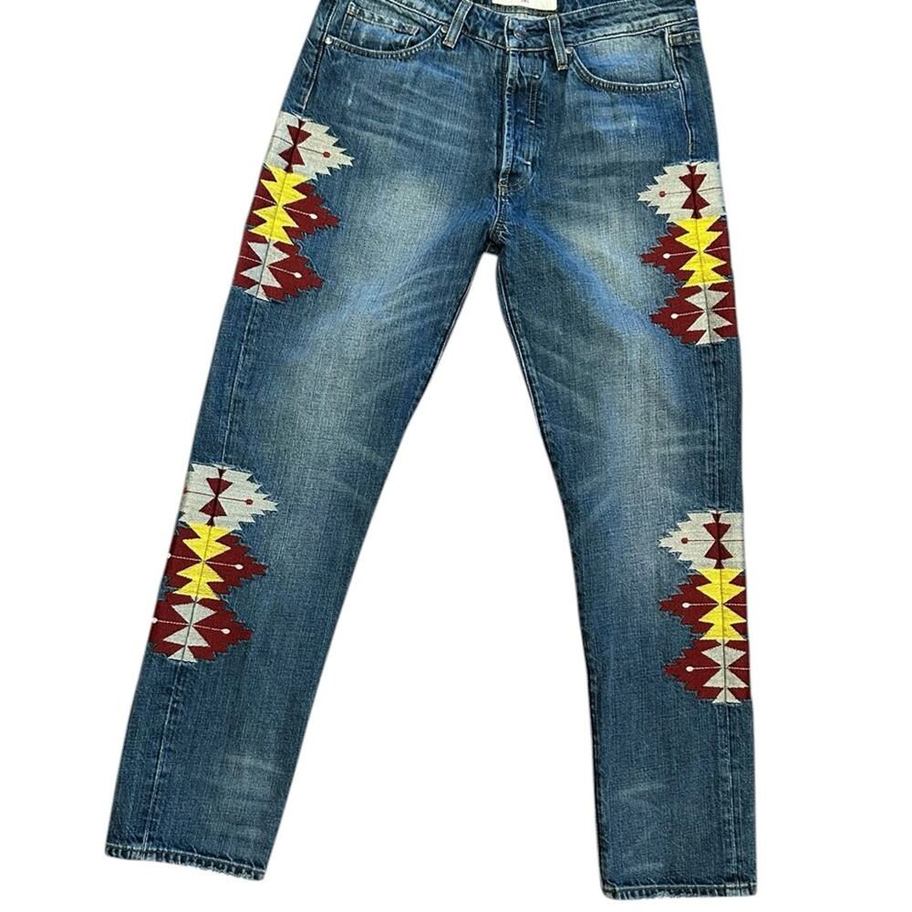 Miss Me Vintage Aztec Embroidered Boyfriend Jeans Womens Size 30